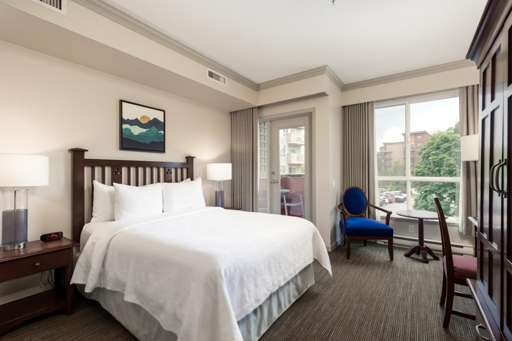 แมนเทโอ รีสอร์ต Hotel เคโลว์นา ภายนอก รูปภาพ