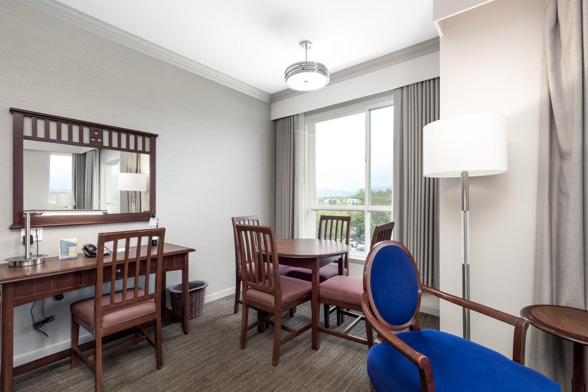แมนเทโอ รีสอร์ต Hotel เคโลว์นา ภายนอก รูปภาพ