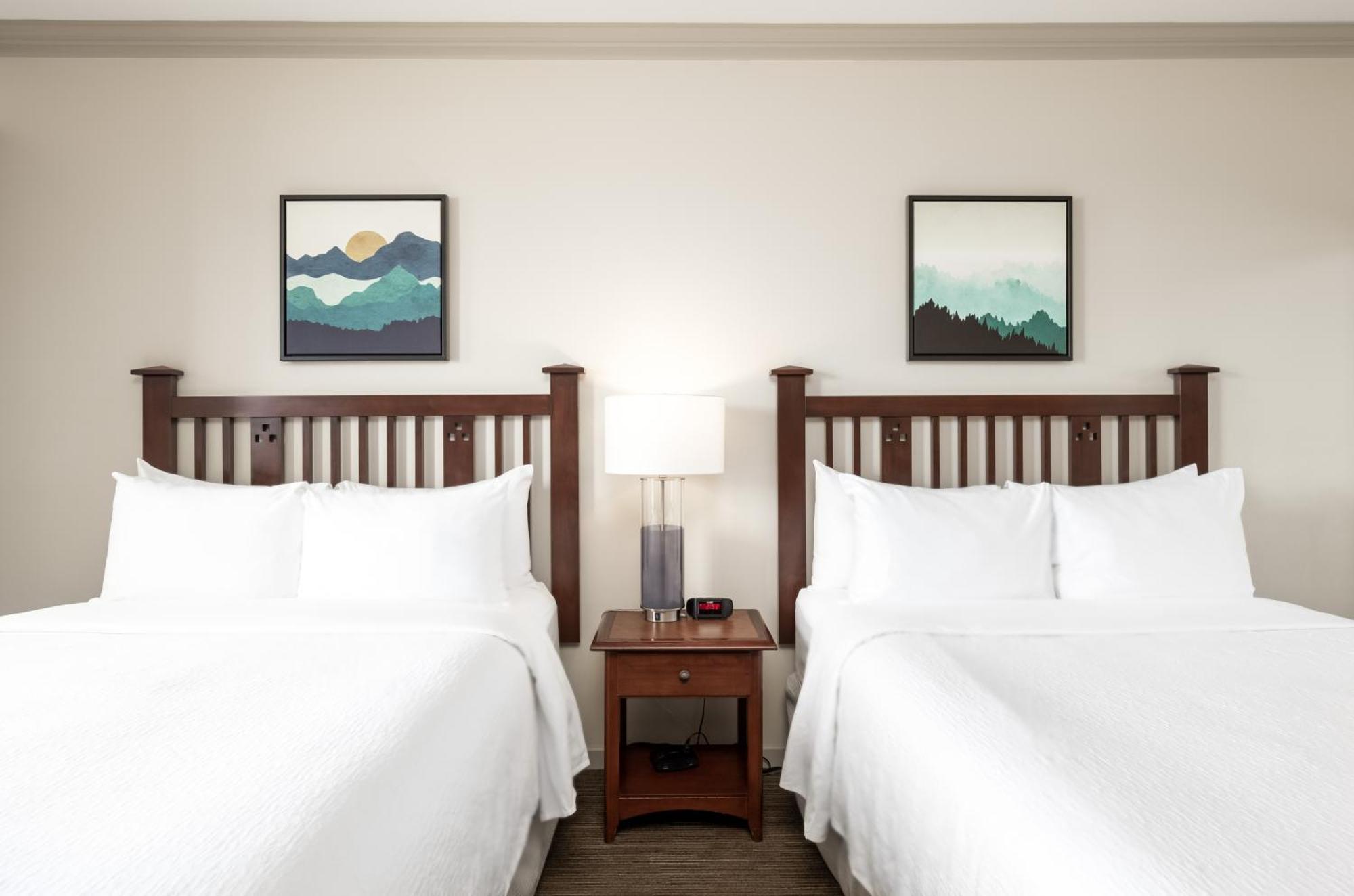 แมนเทโอ รีสอร์ต Hotel เคโลว์นา ภายนอก รูปภาพ