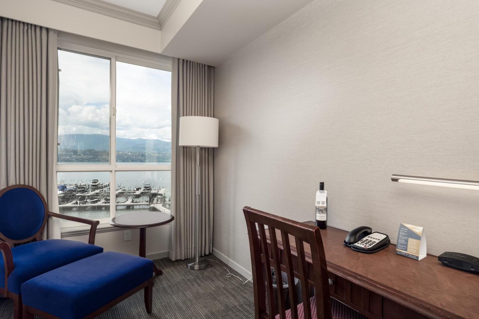 แมนเทโอ รีสอร์ต Hotel เคโลว์นา ภายนอก รูปภาพ